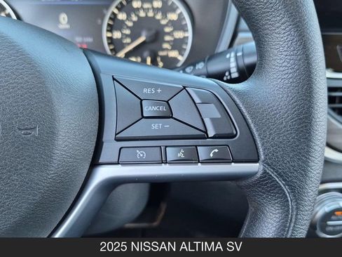 Used 2025 Nissan Altima 2.5 SV w/ SV Special Edition Package FWD image 19