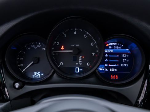 Certified 2026 Porsche Macan AWD/4WD image 20