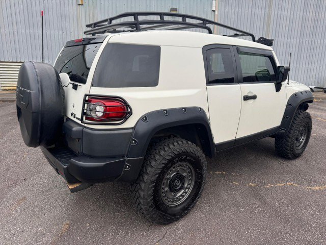 Used 2014 Toyota FJ Cruiser 4WD w/ Upgrade Package image 4