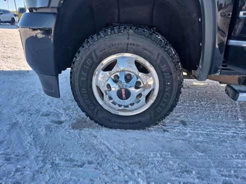 Used 2018 GMC Sierra 3500 Denali w/ Duramax Plus Package AWD/4WD image 27