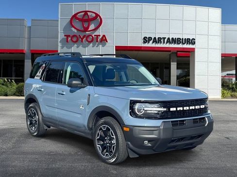 Used 2025 Ford Bronco Sport Outer Banks AWD/4WD image 1