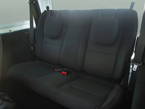 Used 2023 Jeep Wrangler Sport AWD/4WD image 17