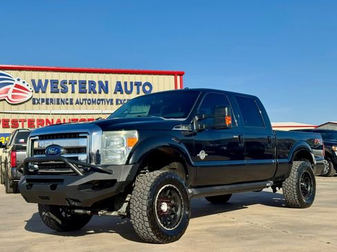 Used 2015 Ford F250 Lariat w/ Lariat Interior Package AWD/4WD image 1
