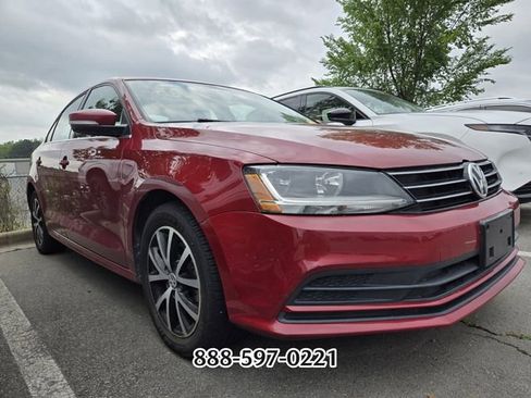 Used 2017 Volkswagen Jetta SE FWD image 10