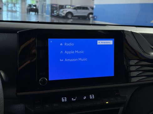 Used 2025 Toyota Camry LE FWD image 31