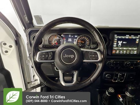 Used 2021 Jeep Wrangler Unlimited Sahara AWD/4WD image 8