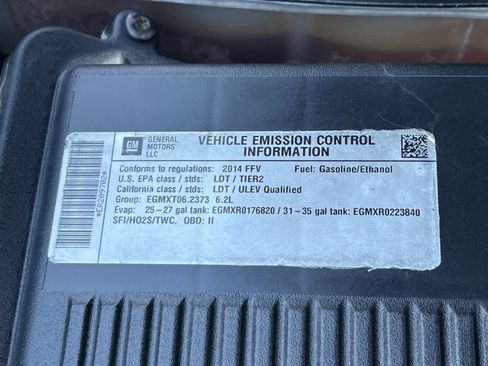 Used 2014 Cadillac Escalade Luxury image 29