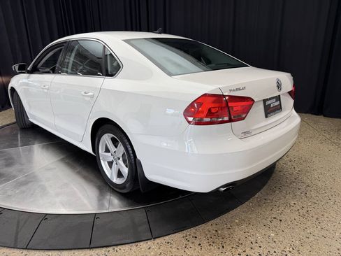 Used 2015 Volkswagen Passat 1.8T SE FWD image 5
