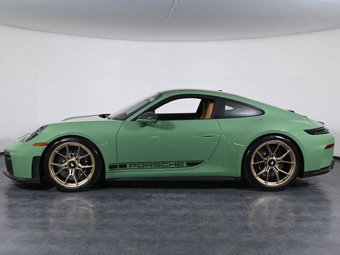 Used 2026 Porsche 911 GT3 RWD image 2