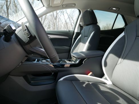 New 2026 Buick Envision Sport Touring AWD/4WD image 4