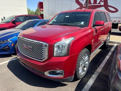 Used 2015 GMC Yukon Denali w/ Premium Package AWD/4WD image 9