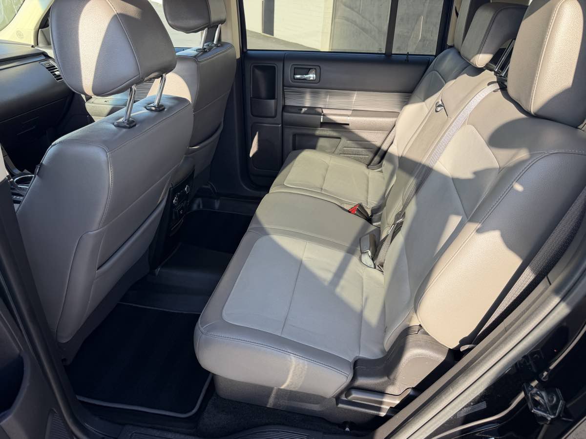 Used 2018 Ford Flex Limited w/ Equipment Group 303A AWD/4WD image 14