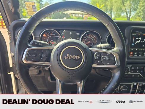 Used 2020 Jeep Gladiator Overland AWD/4WD image 14