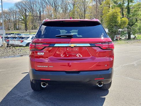 Used 2023 Chevrolet Traverse LT AWD/4WD image 5