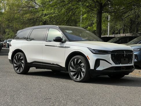 New 2026 Lincoln Nautilus Reserve AWD/4WD image 1