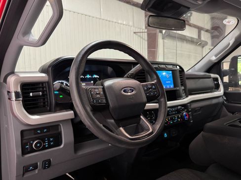 Used 2023 Ford F450 XLT w/ XLT Value Package AWD/4WD image 5