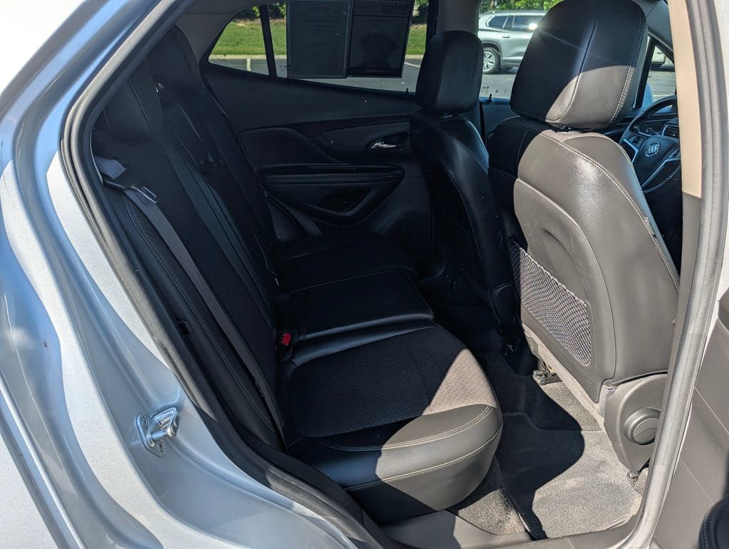 Used 2021 Buick Encore Preferred w/ Safety Package II AWD/4WD image 16