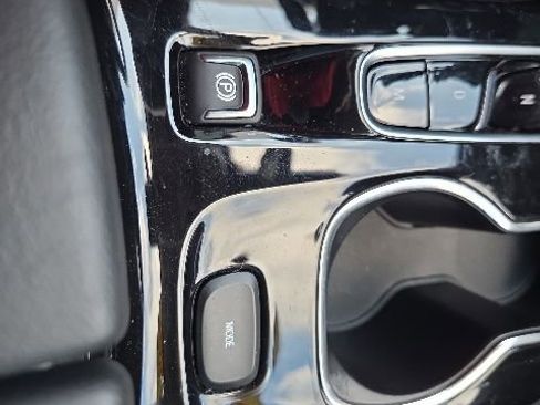 Used 2022 Buick Envision Preferred FWD image 44