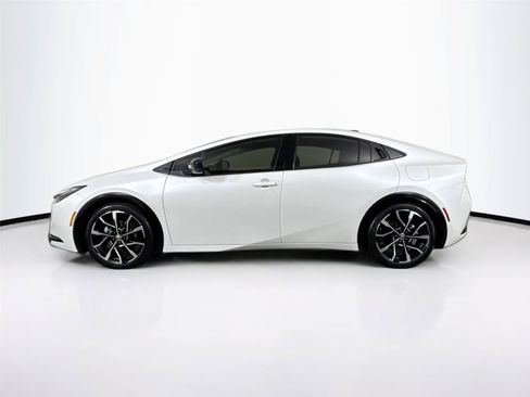 Certified 2023 Toyota Prius Prime FWD image 14