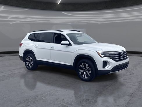New 2026 Volkswagen Atlas SE AWD/4WD image 2