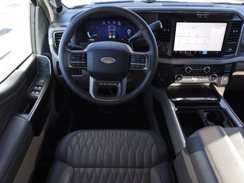 Used 2026 Ford F450 Platinum w/ Platinum Plus Package image 28