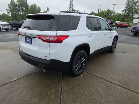 Used 2021 Chevrolet Traverse RS AWD/4WD image 6