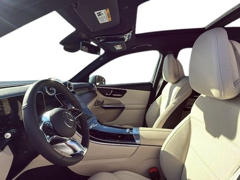 Certified 2026 Mercedes-Benz GLC 300 4MATIC image 4