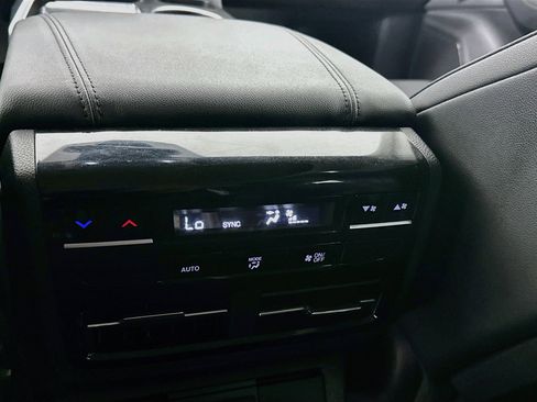 Used 2024 Acura MDX SH-AWD image 27