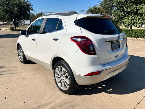 Used 2020 Buick Encore Preferred image 8