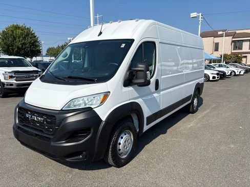 Used 2023 RAM ProMaster 3500 FWD image 1