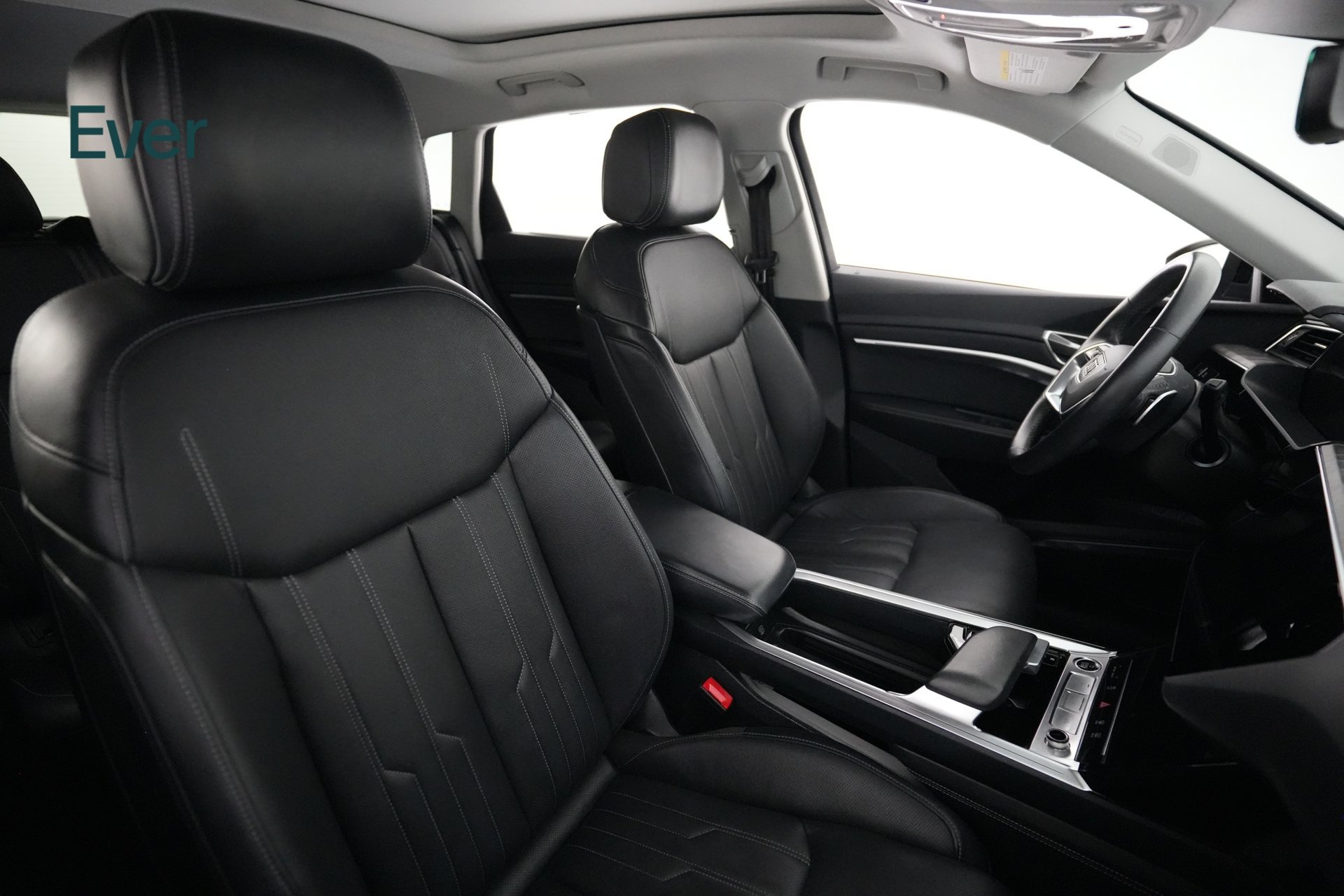 Used 2024 Audi Q8 e-tron Prestige w/ Prestige Package AWD/4WD image 23