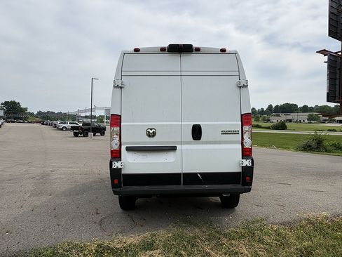 New 2025 RAM ProMaster 2500 FWD image 4