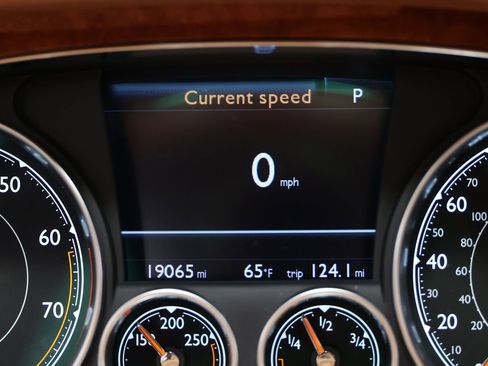 Used 2016 Bentley Flying Spur W12 AWD/4WD image 26