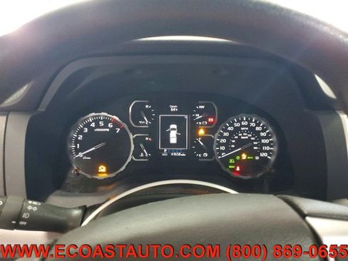 Used 2021 Toyota Tundra SR5 AWD/4WD image 9