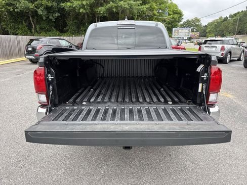 Used 2023 Toyota Tacoma SR5 RWD image 27