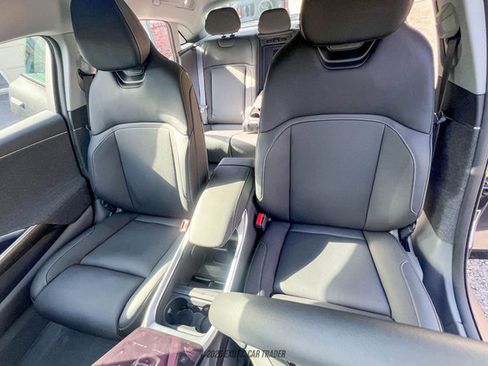 Used 2025 Lucid Air Grand Touring image 21