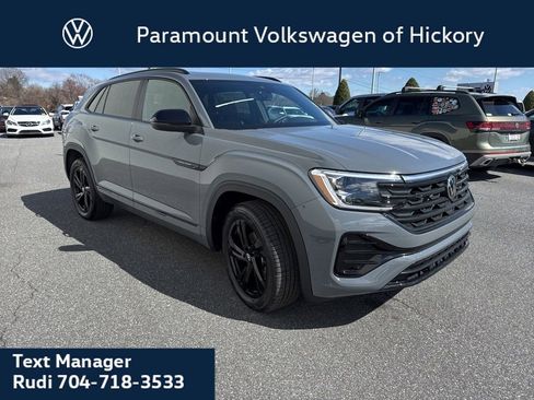 New 2026 Volkswagen Atlas Cross Sport SEL R-Line image 4