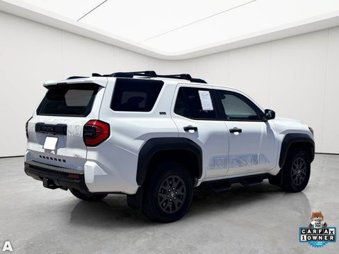 Used 2025 Toyota 4Runner SR5 AWD/4WD image 6