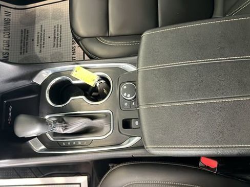 Used 2023 Chevrolet Traverse LT w/ LPO, Floor Liner Package image 11