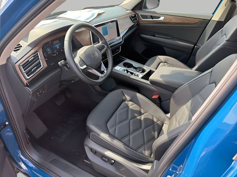 New 2025 Volkswagen Atlas SE AWD/4WD image 11