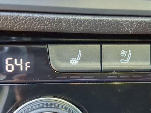 Used 2021 Volkswagen Jetta GLI Autobahn image 24