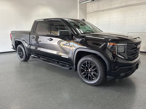 Used 2023 GMC Sierra 1500 Elevation w/ X31 Off-Road Package AWD/4WD image 2