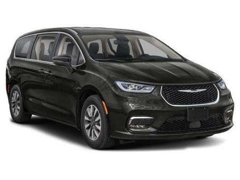 Used 2024 Chrysler Pacifica Limited FWD image 6