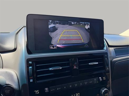 Used 2022 Lexus GX 460 Premium w/ Accessory Package image 64