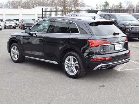 Used 2024 Audi Q5 e Premium image 8