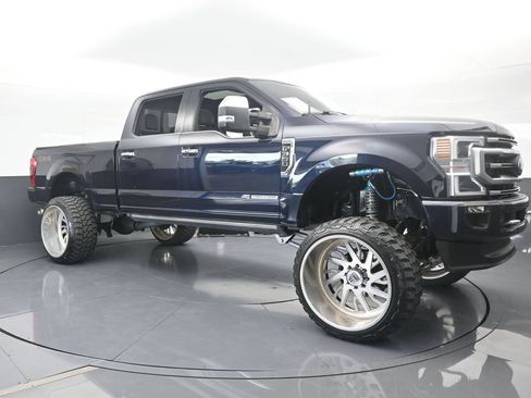 Used 2022 Ford F350 Platinum AWD/4WD image 8