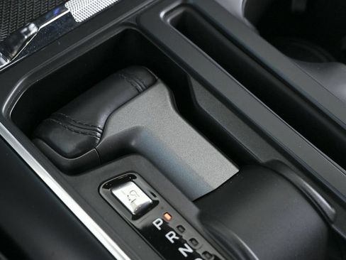 Used 2022 Ford F150 Raptor w/ Equipment Group 801A High AWD/4WD image 34