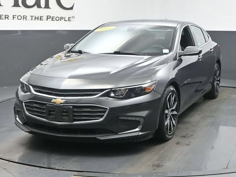 Used 2017 Chevrolet Malibu LT FWD image 7