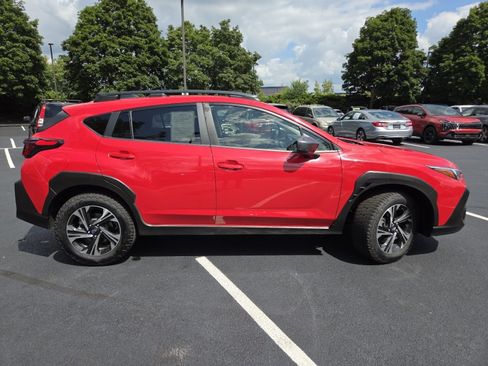 Used 2024 Subaru Crosstrek 2.0i Premium w/ Crosstrek Mirror Package AWD/4WD image 23