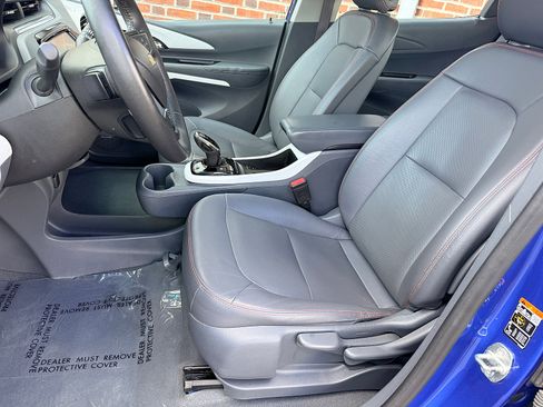 Used 2017 Chevrolet Bolt Premier w/ Driver Confidence II Package FWD image 28